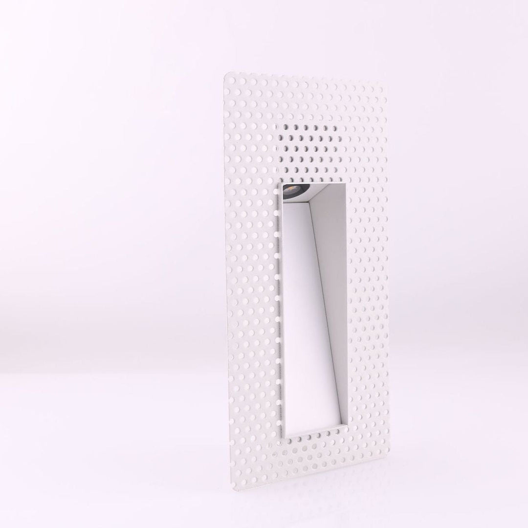 TreppenSchutz: Applique LED in acciaio inossidabile con sensore di movimento e design slanciato – per scale e passaggi