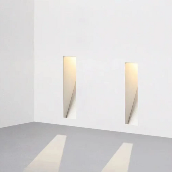 TreppenSchutz: Applique LED in acciaio inossidabile con sensore di movimento e design slanciato – per scale e passaggi