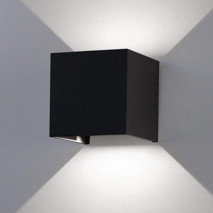 HelleNacht™ Lampada da Parete LED Premium | Impermeabile IP65 | Sensore di Movimento | Luce Calda Up-&amp;-Down