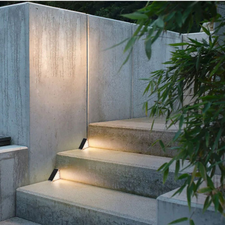 GlowSteps™ - Illumina le tue notti con queste luci da esterno per gradini!