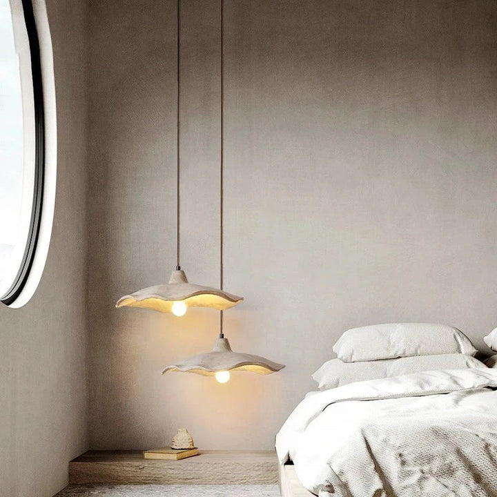 UrbanLume: Lampada a sospensione LED in cemento – Design industriale per spazi moderni