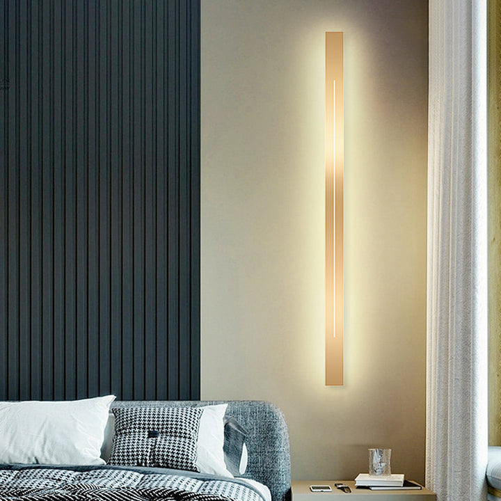 Valeno: Moderno Applique LED in Metallo e Acrilico – per Soggiorno e Camera da Letto