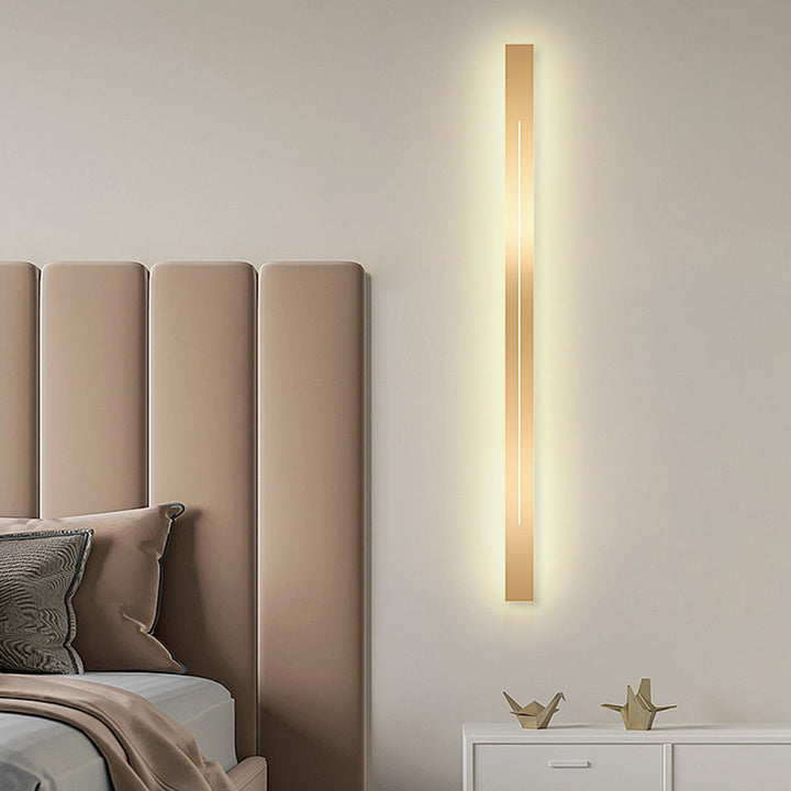 Valeno: Moderno Applique LED in Metallo e Acrilico – per Soggiorno e Camera da Letto