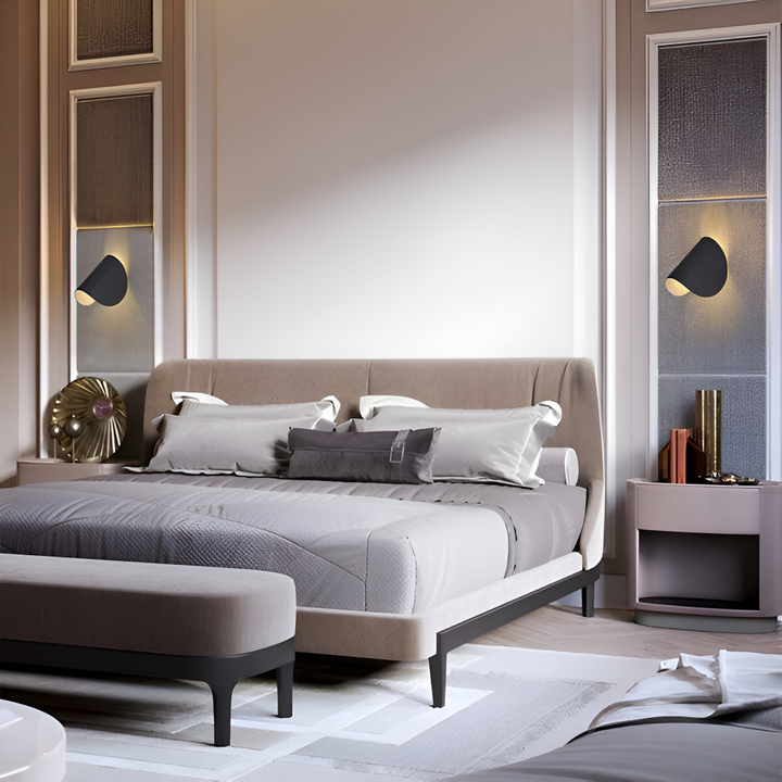 VarioBeam: Applique in Metallo Rotante – Lampada a LED Elegante per Camera da Letto e Soggiorno
