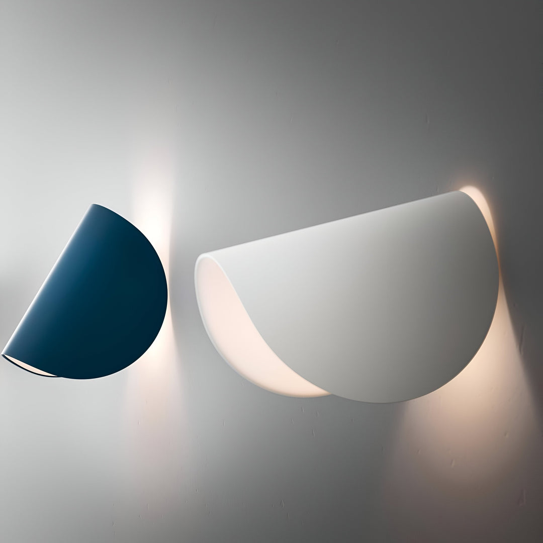 VarioBeam: Applique in Metallo Rotante – Lampada a LED Elegante per Camera da Letto e Soggiorno