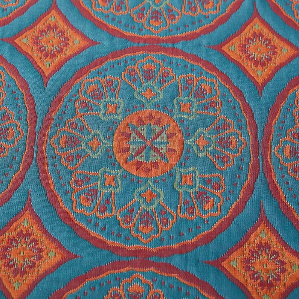 Velina: Elegante coperta in cotone con motivo reversibile e leggera texture – per letti e spazi abitativi moderni