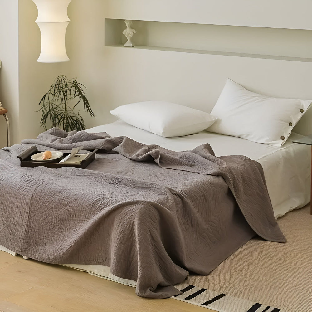 VerdeWebstuhl: Coperte in cotone con elegante motivo fogliare e leggerezza facile da mantenere – per camere da letto e soggiorni