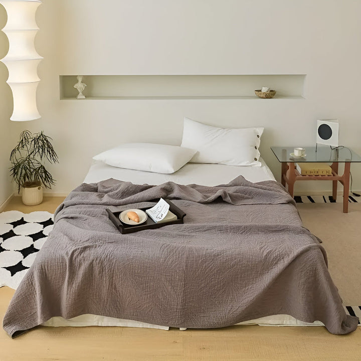 VerdeWebstuhl: Coperte in cotone con elegante motivo fogliare e leggerezza facile da mantenere – per camere da letto e soggiorni