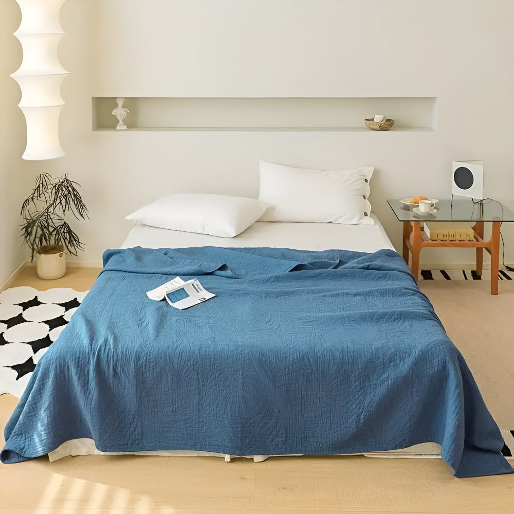 VerdeWebstuhl: Coperte in cotone con elegante motivo fogliare e leggerezza facile da mantenere – per camere da letto e soggiorni