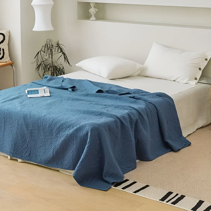 VerdeWebstuhl: Coperte in cotone con elegante motivo fogliare e leggerezza facile da mantenere – per camere da letto e soggiorni