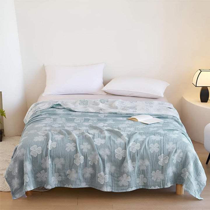 Quattro foglie di trifoglio: Coperta in cotone biologico con struttura a garza a 3 strati – per camera da letto e soggiorno