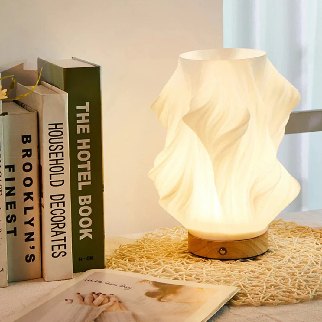 WaveLume: Lampada da tavolo moderna con forma a onda – Elegante lampada LED per soggiorno e camera da letto