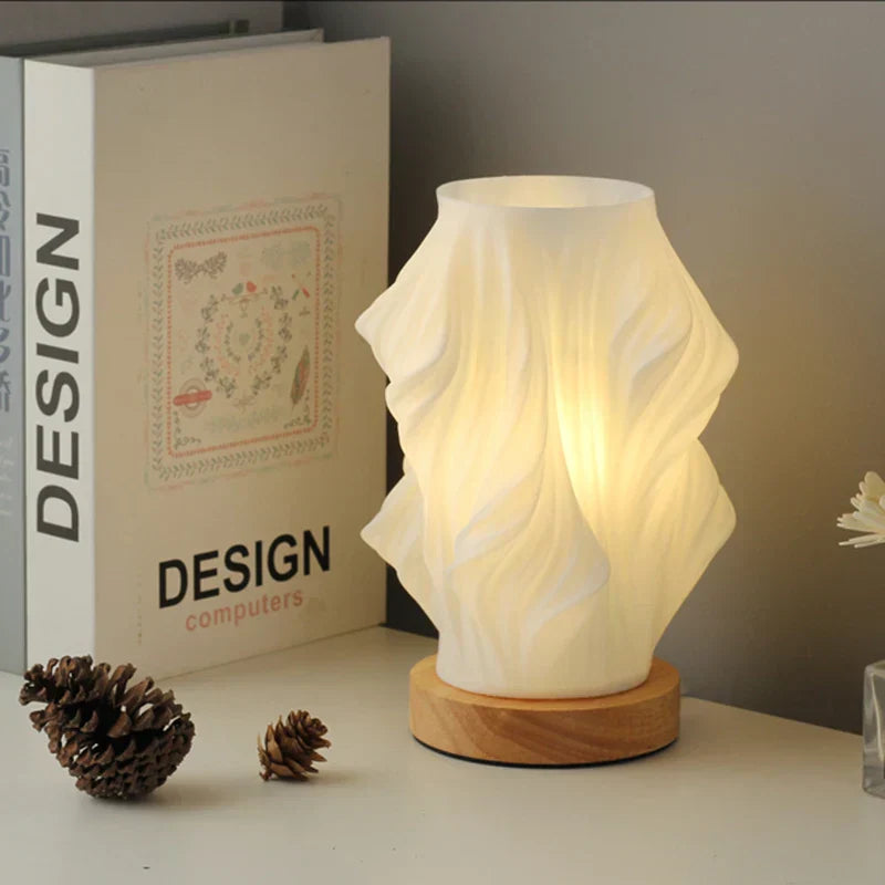 WaveLume: Lampada da tavolo moderna con forma a onda – Elegante lampada LED per soggiorno e camera da letto