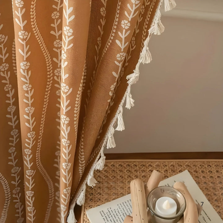 WeizenZauber: Tenda con motivo ricamato e frange – decorativa in stile country