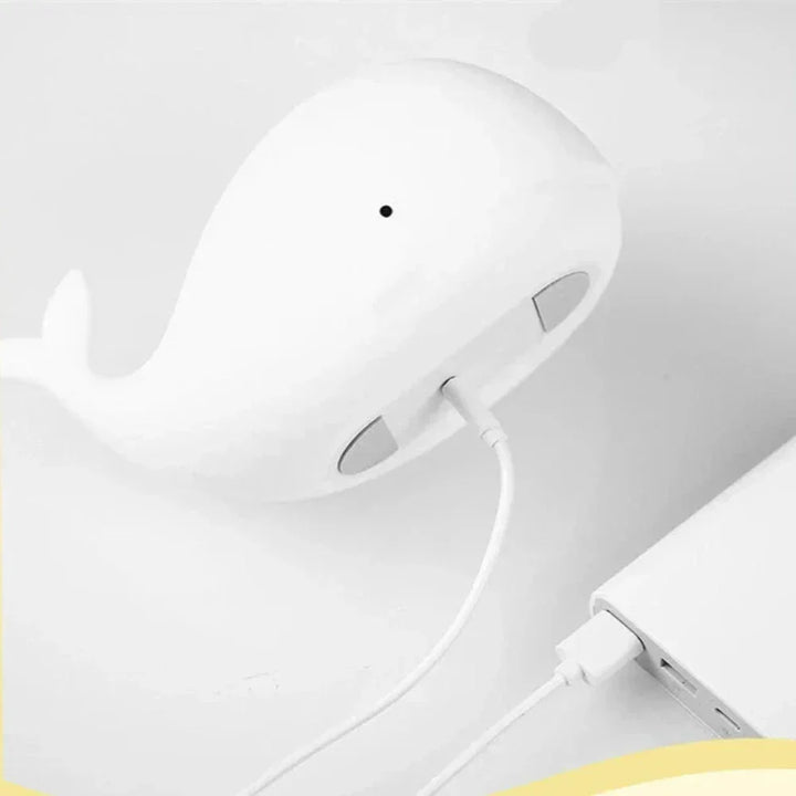 WhaleGlow: Lampada notturna a forma di balena ricaricabile in silicone con cambio colore e USB – per camerette e aiuto al sonno