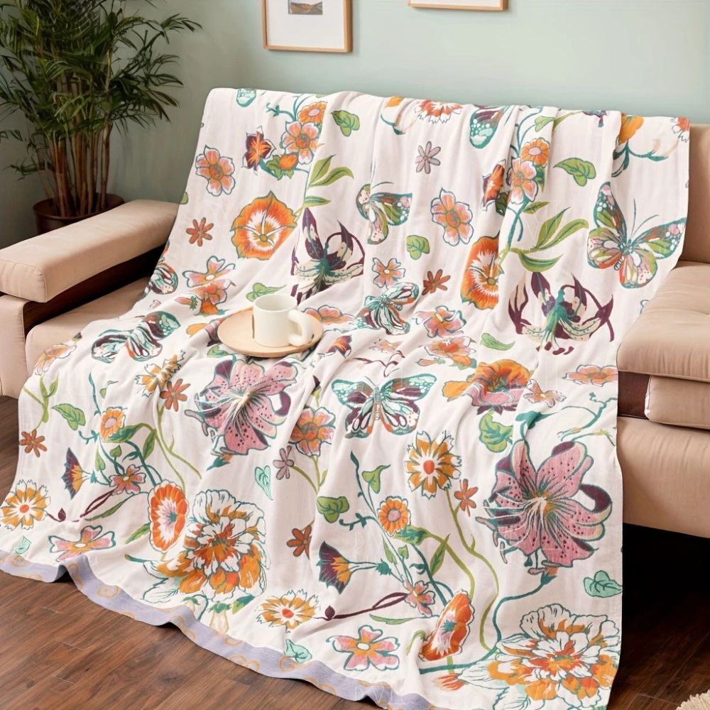 WildeBlüte: Coperta decorativa in cotone con motivo di fiori e farfalle – per camera da letto e soggiorno