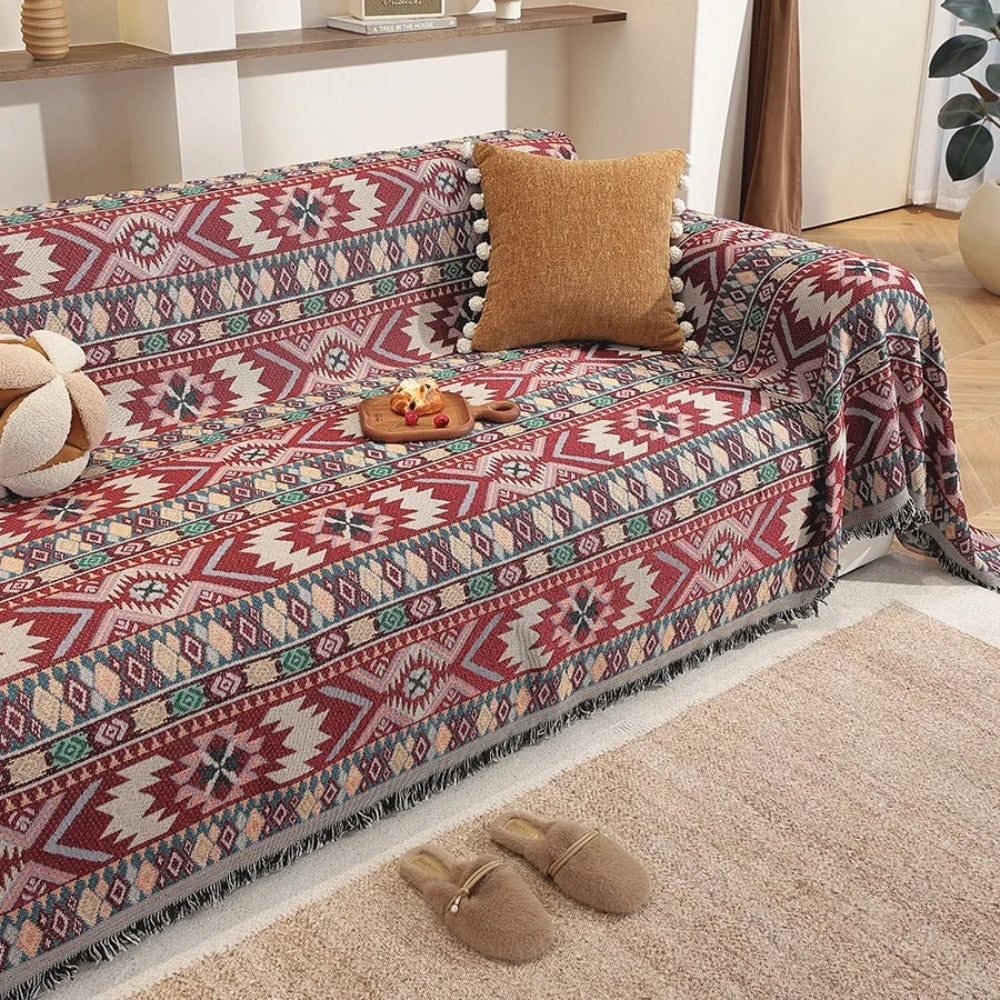 Zarela: Copridivano in stile Boho in morbida chenille con motivo jacquard e frange decorative – per divano e soggiorno