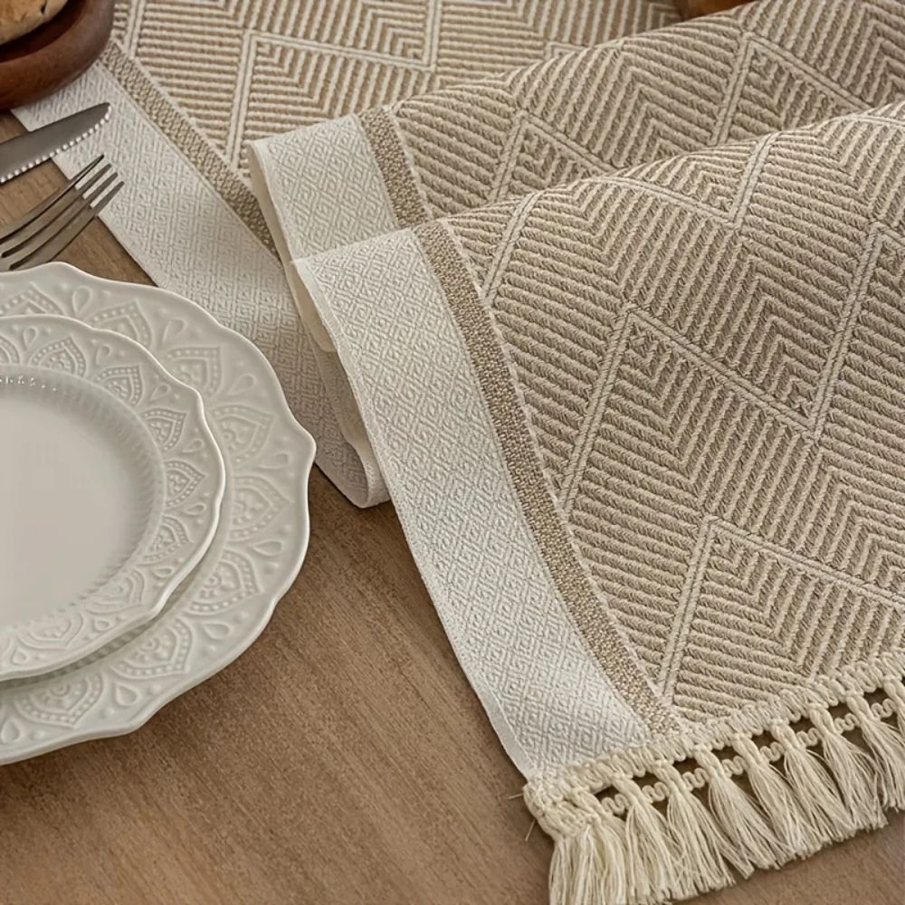 LoomÉtoile Luxe Runner da Tavola Intrecciato – Texture Elegante per un Interno Accogliente
