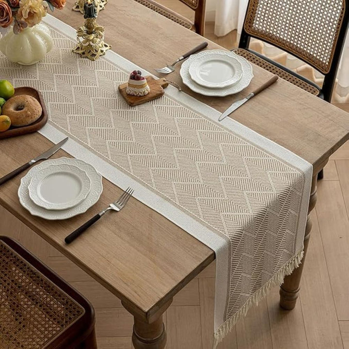LoomÉtoile Luxe Runner da Tavola Intrecciato – Texture Elegante per un Interno Accogliente