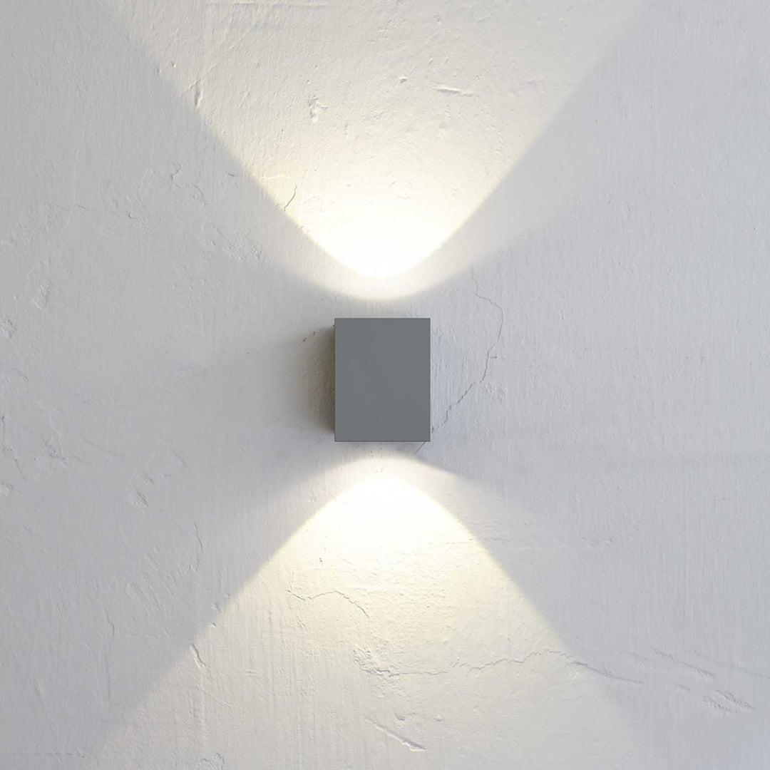 Canto Kubi 2 LED Applique da Parete, Grigio