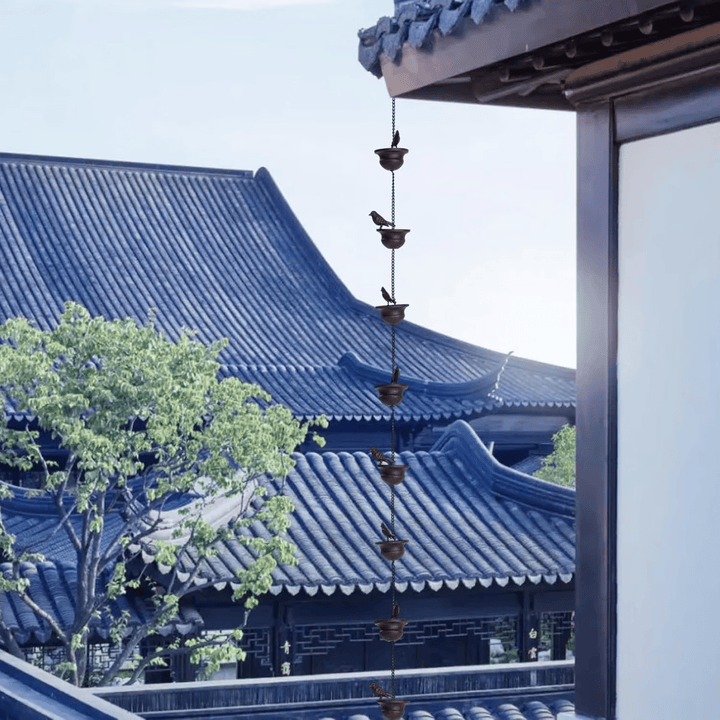 RainHaven™ – Chaîne de pluie décorative pour oiseaux
