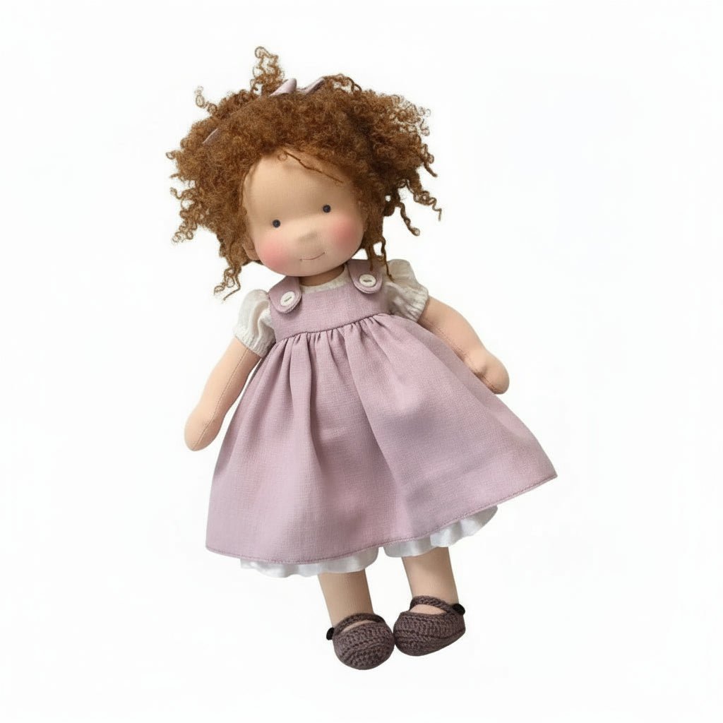 ELORA – Bambola Waldorf fatta a mano in cotone