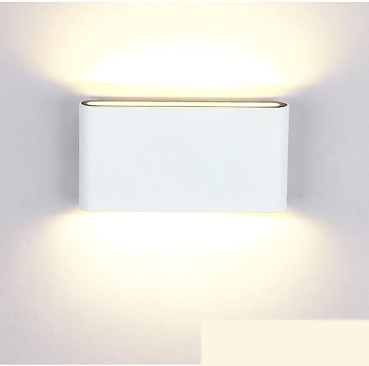 HelleNacht™ Lampada da Parete LED Premium | Impermeabile IP65 | Sensore di Movimento | Luce Calda Up-&amp;-Down