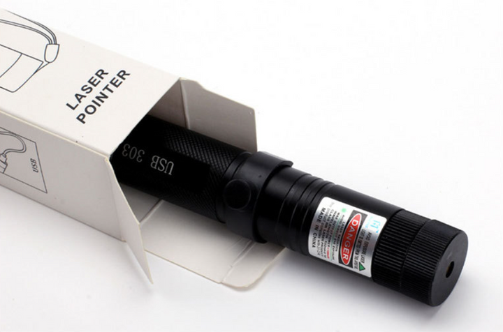 Potente Torcia Laser a Lungo Raggio