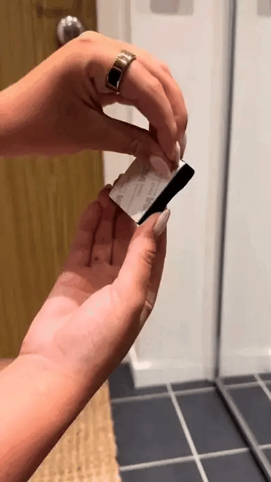 NordDock™ – Supporto Magnetico Premium per Scarpe da Muro