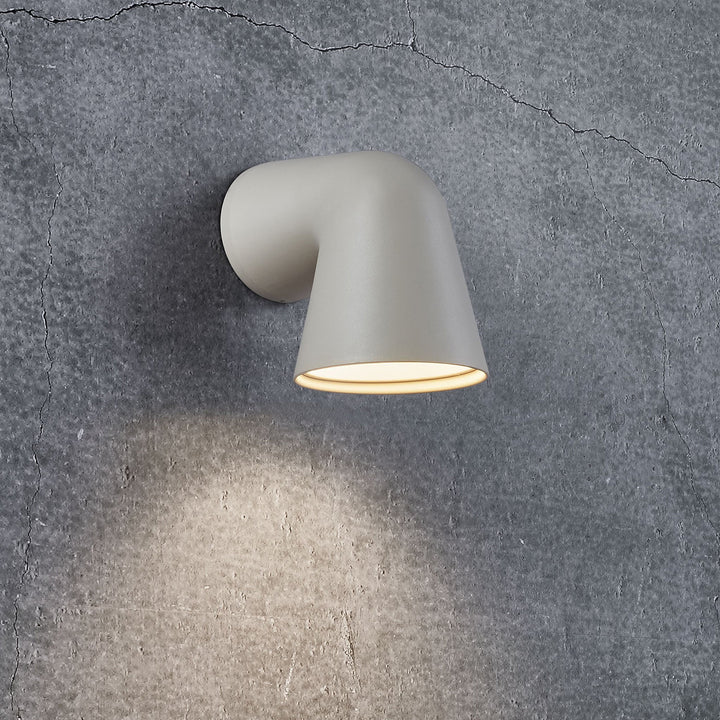Lampada da parete singola frontale per esterni