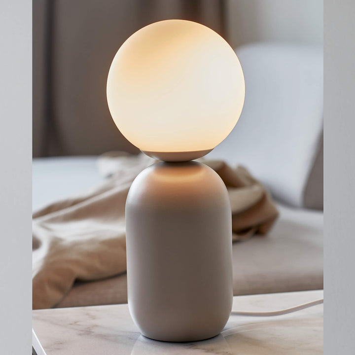 Lampada da Tavolo a Globo in Vetro Frosted Notti
