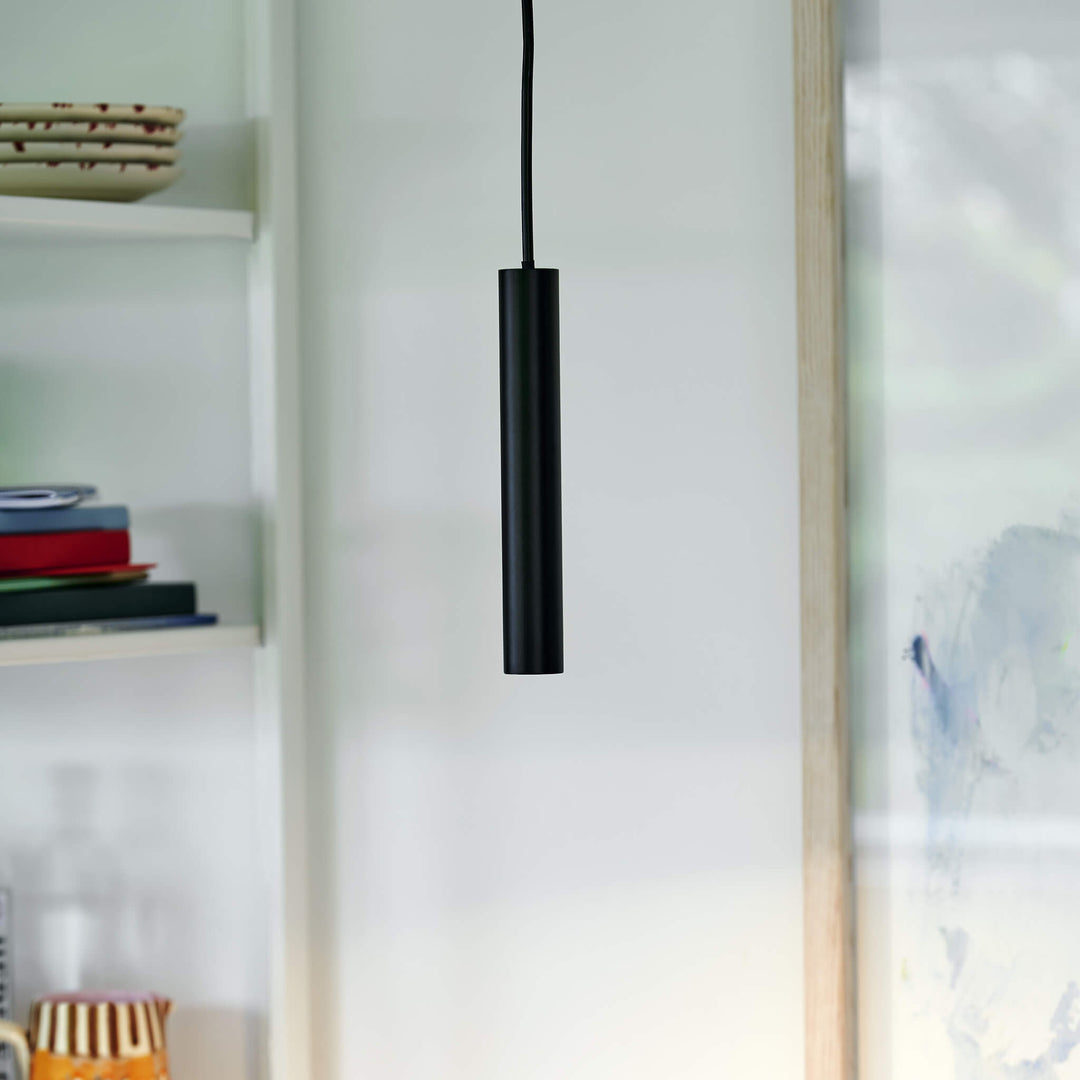Lampada a sospensione LED Omari, Nera