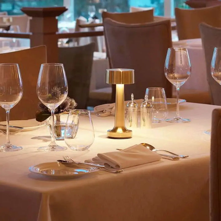 LumaGlow™ - Elegante lampada da tavolo LED