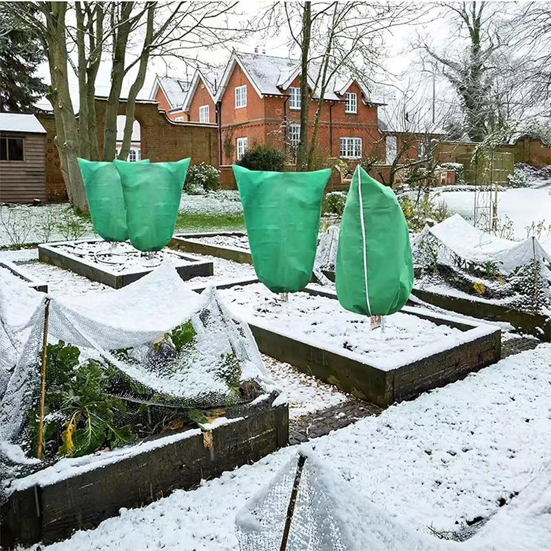 GrowShield™ – Protection ultime pour les plantes en hiver
