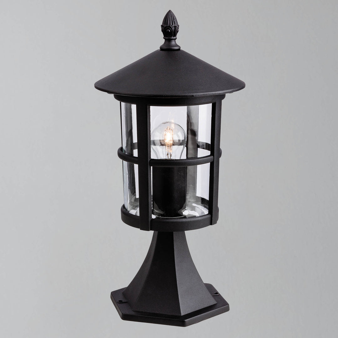 Lanterna da Coach Pedestal Stratford